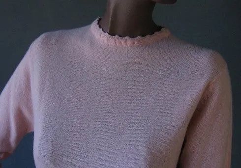 60s Pullover Sweater Women's Vintage Pink Long Sleeve Wool Girly Small VFG