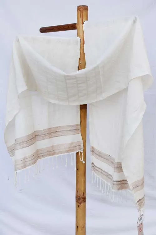 Avani-KumaonSilk wool stole