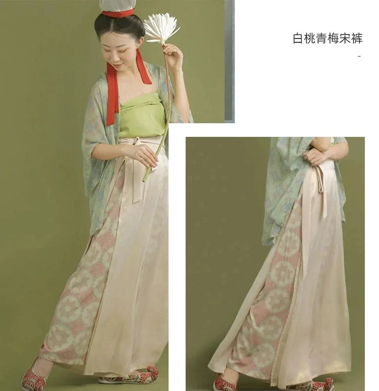 Bai Tao 白桃 White Peach Song Dynasty Banbi & Song Trousers Set