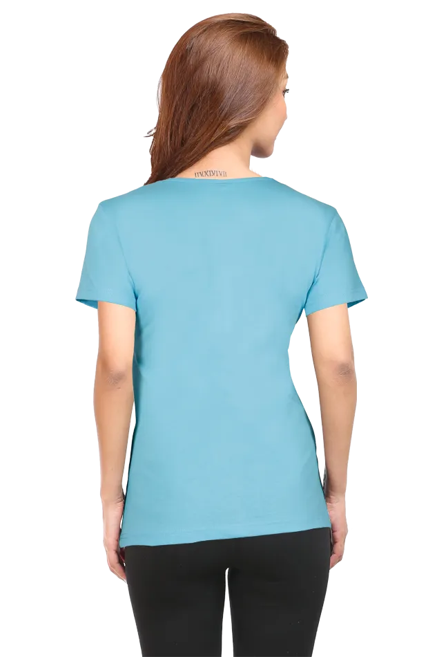 Camp Queen Women's Round Neck Tee – Adventure in Style