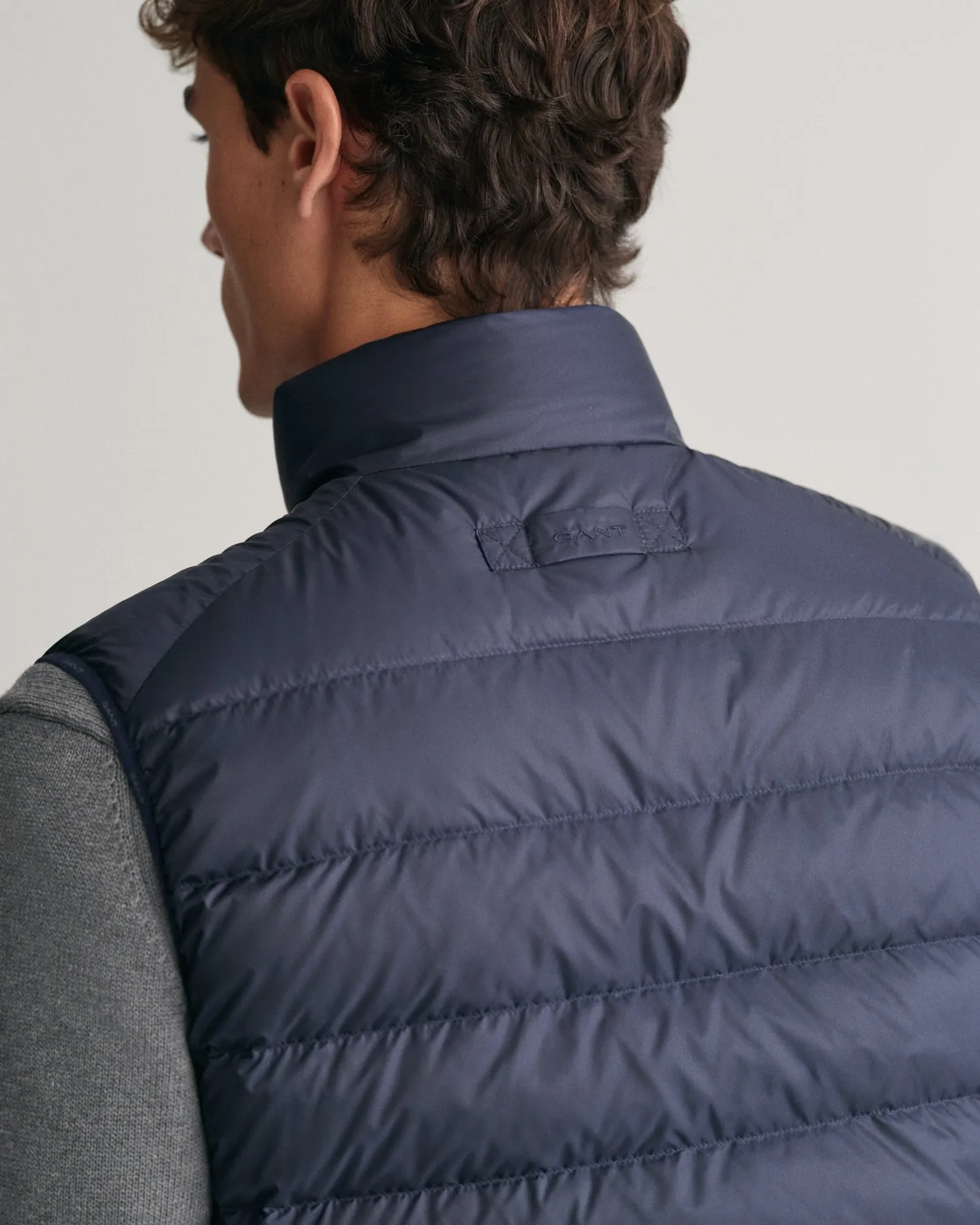 Gant Men Blue Solid Stand Collar Sleeveless Puffer Jacket