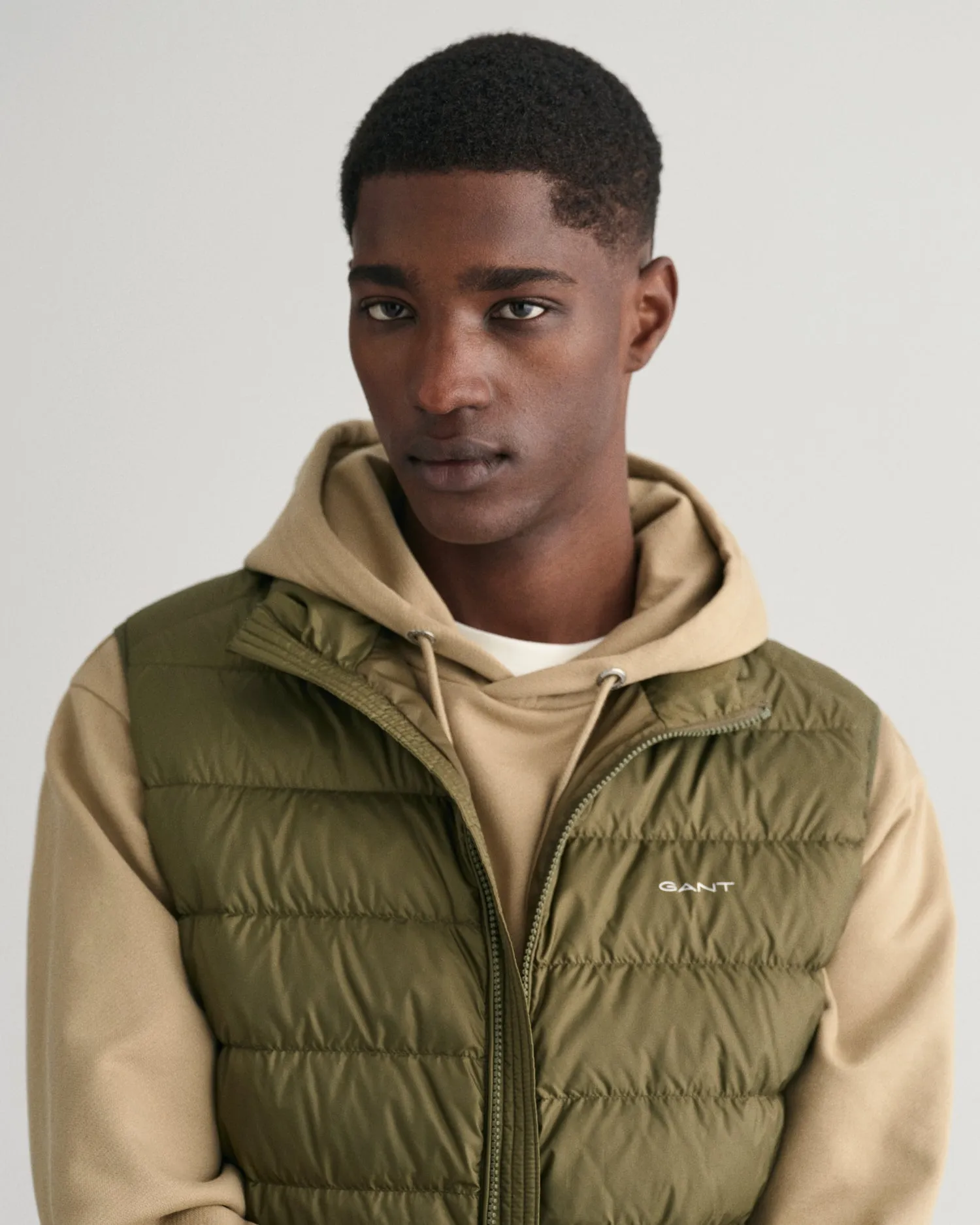 Gant Men Green Solid Stand Collar Sleeveless Puffer Jacket