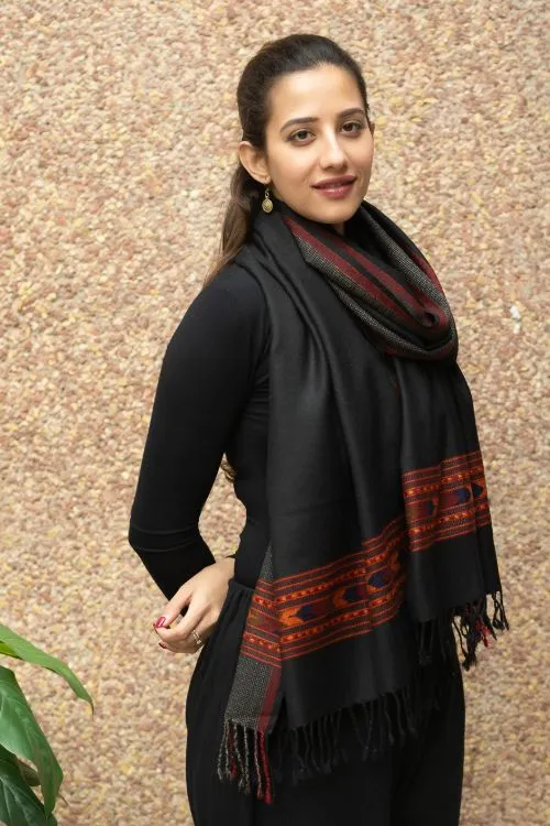 TICH Fine, Soft Himachal Wool Stole - Black & Grey