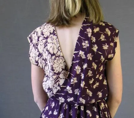 Women's 70s Dress Vintage 30s Style Floral Print Sexy Sweet Wrap Bodice Small to Medium VFG